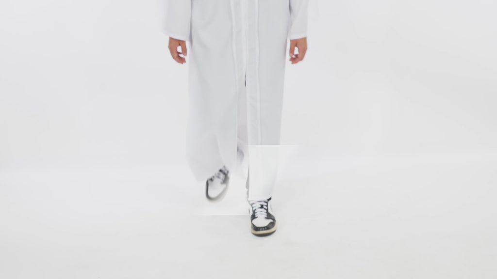 Matte White Bachelors Cap & Gown - College & University